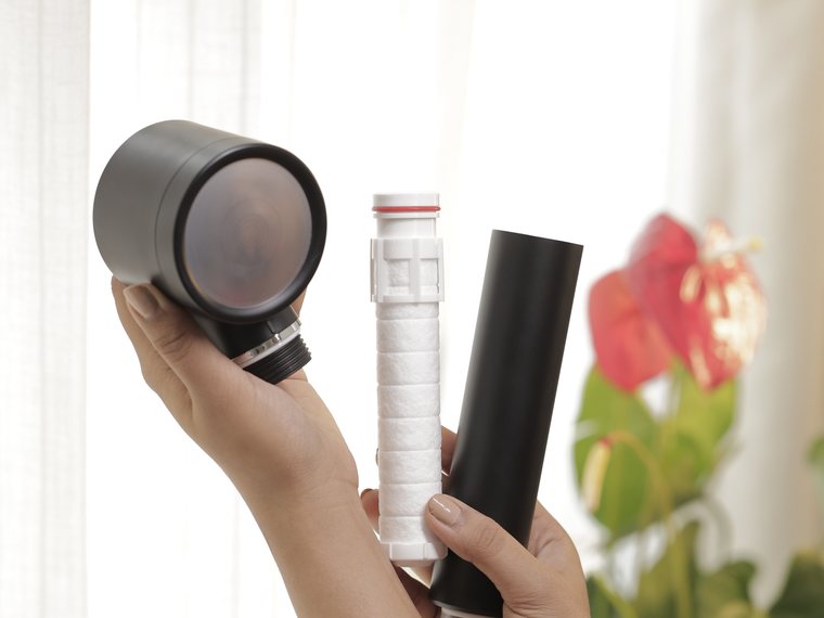 Open Halo head with the PP cotton cartridge and handle